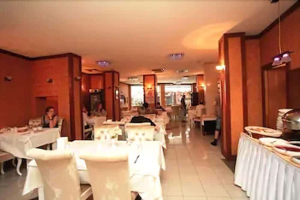 Turvan Hotel Istanbul Exteriör bild